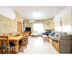 CHALET REFORMADO CON TERRAZA, PISCINA, BARBACOA Y GARAJE