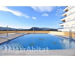 ¡SEGUNDA LÍNEA DE PLAYA! AMPLIO Y EXTERIOR CON GARAJE, ASCENSOR Y GRAN TERRAZA