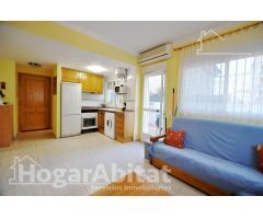 BONITO, ACOGEDOR Y EXTERIOR CON GARAJE Y TERRAZA CERCA DE LA PLAYA