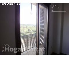 SEMINUEVO CON GARAJE, TRASTERO Y ASCENSOR