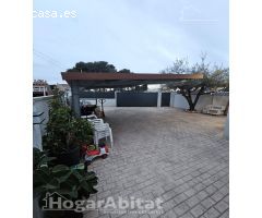 CHALET REFORMADO CON AMPLIO TERRENO, GARAJE, PISCINA Y TERRAZA