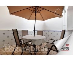 ADOSADO SEMINUEVO CON GARAJE, BALCÓN Y TERRAZA