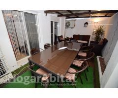 SEMINUEVO Y AMPLIO CON TERRAZA, GARAJE Y TRASTERO