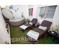 SEMINUEVO Y AMPLIO CON TERRAZA, GARAJE Y TRASTERO