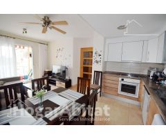 SEMINUEVO CON TERRAZA Y PISCINA CERCA DE LA PLAYA