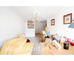 ¡EXCELENTE OPORTUNIDAD! GRAN CASA PARA REFORMAR CON GARAJE Y TRES TERRAZAS