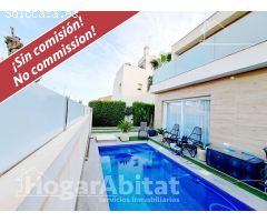 VILLA SEMINUEVA CON PISCINA, SOLARIUM Y TERRAZA