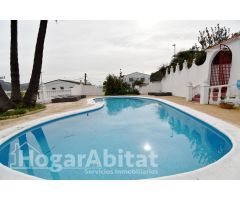 PRECIOSO CHALET CON PISCINA, TERRAZA , BARBACOA Y PARKING CON VISTAS DESPEJADAS