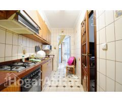¡OPORTUNIDAD DE INVERSIÓN! GRAN CASA CON DOS TERRAZAS EN LA AV DE ALICANTE