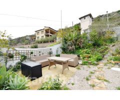 PRECIOSO CHALET CON PISCINA, TERRAZA , BARBACOA Y PARKING CON VISTAS DESPEJADAS
