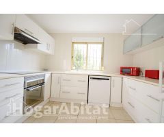 PRECIOSO CHALET CON PISCINA, TERRAZA , BARBACOA Y PARKING CON VISTAS DESPEJADAS