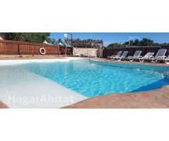 GRAN CHALET CON PISCINA, GARAJE Y PISTA DE PADEL PRIVADA