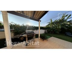 ¡MUY CERCA DE LA PLAYA! CHALET CON BARBACOA, TERRAZA Y GARAJE