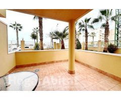 LUMINOSO Y EXTERIOR EN RESIDENCIAL CON PISCINA Y DOS TERRAZAS, EN LA AV DEL PUERTO