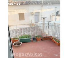 AMPLIO ADOSADO CON TERRAZA CERCA DE LA AV DE JOAN BENEITO BERNACER
