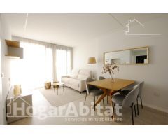 ¡A ESTRENAR, PRIMERA LÍNEA DE PLAYA! LUMINOSO EXTERIOR CON PISCINA Y TERRAZA