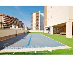 ¡SEGUNDA LÍNEA DE PLAYA! EXTERIOR Y LUMINOSO EN RESIDENCIAL CON PISCINA