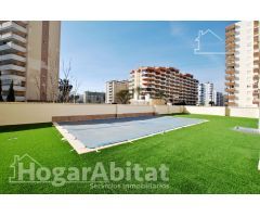 ¡SEGUNDA LÍNEA DE PLAYA! EXTERIOR Y LUMINOSO EN RESIDENCIAL CON PISCINA