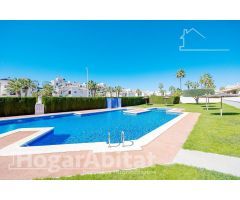 ¡ESPECTACULAR CHALET! EN URBANIZACIÓN CON PISCINA Y PARCELA