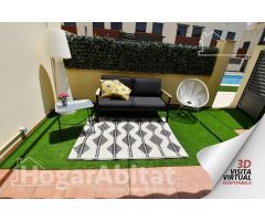 ADOSADO SEMINUEVO CON TERRAZA, GARAJE Y PISCINA