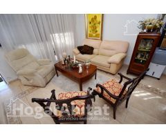PRECIOSO ADOSADO CON 4 TERRAZAS, PISCINA Y GARAJE CERCA DE LA PLAYA