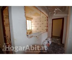 ¡GRAN OPORTUNIDAD! PARA REFORMAR TOTALMENTE CON BALCÓN Y TRASTERO