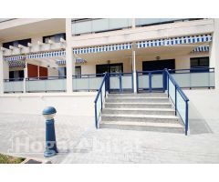 ¡RESIDENCIAL DE LUJO! ACOGEDOR Y LUMINOSO CON TERRAZA, FRENTE AL MAR!