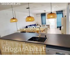 ¡PRIMERA LÍNEA DE PLAYA! AMPLIO Y EXTERIOR EN RESIDENCIAL CON GARAJE Y PISCINA