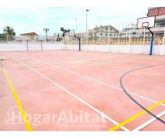 ¡PRIMERA LÍNEA DE PLAYA! AMPLIO Y EXTERIOR EN RESIDENCIAL CON GARAJE Y PISCINA