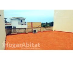 AMPLIA CASA LUMINOSA CON GARAJE, DOS TERRAZAS Y TRASTERO, EN EL CENTRO