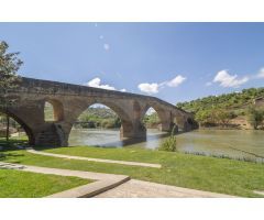 Casa de Pueblo en Venta en Puente la Reina/Gares, Navarra