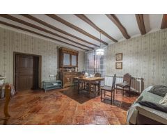 Casa de Pueblo en Venta en Puente la Reina/Gares, Navarra