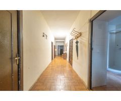Casa de Pueblo en Venta en Puente la Reina/Gares, Navarra