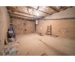 Casa de Pueblo en Venta en Puente la Reina/Gares, Navarra