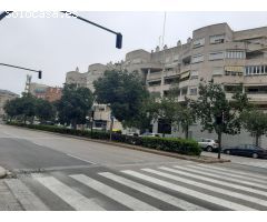 Local comercial en Alquiler en Valencia de las Torres, Valencia