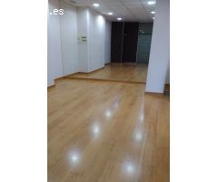 Local comercial en Alquiler en Valencia de las Torres, Valencia