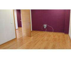 Local comercial en Alquiler en Valencia de las Torres, Valencia