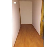 Local comercial en Alquiler en Valencia de las Torres, Valencia