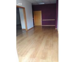Local comercial en Alquiler en Valencia de las Torres, Valencia