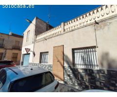 Chalet en Venta en Algueña, Alicante