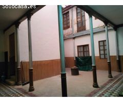 Casa de Pueblo en Venta en La Calzada de Calatrava, Ciudad Real