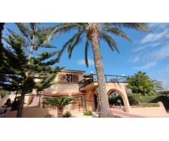 Chalet en Venta en la Nucia, Alicante