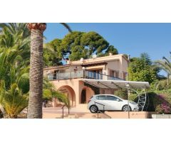 Chalet en Venta en la Nucia, Alicante