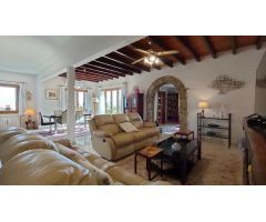 Chalet en Venta en la Nucia, Alicante