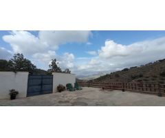 Fantática casa en plena Sierra de Málaga con vistas inmejorables y todas las comodidades