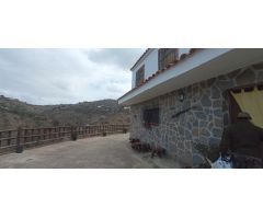 Fantática casa en plena Sierra de Málaga con vistas inmejorables y todas las comodidades