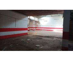 Gran local comercial a la venta