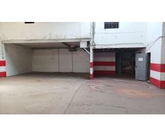 Gran local comercial a la venta
