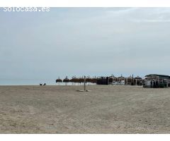 Inmejorable oportunidad, piso de 2 dormitorios a 50 metros de la playa.