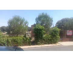 Gran oportunidad de parcela de 540M2 con casa de 25M2 Y casa de aperos en Urbanización el Olmillo